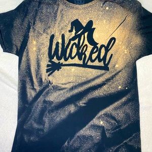 Bleached Halloween T-shirt - size large